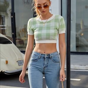 Cropped checkered top